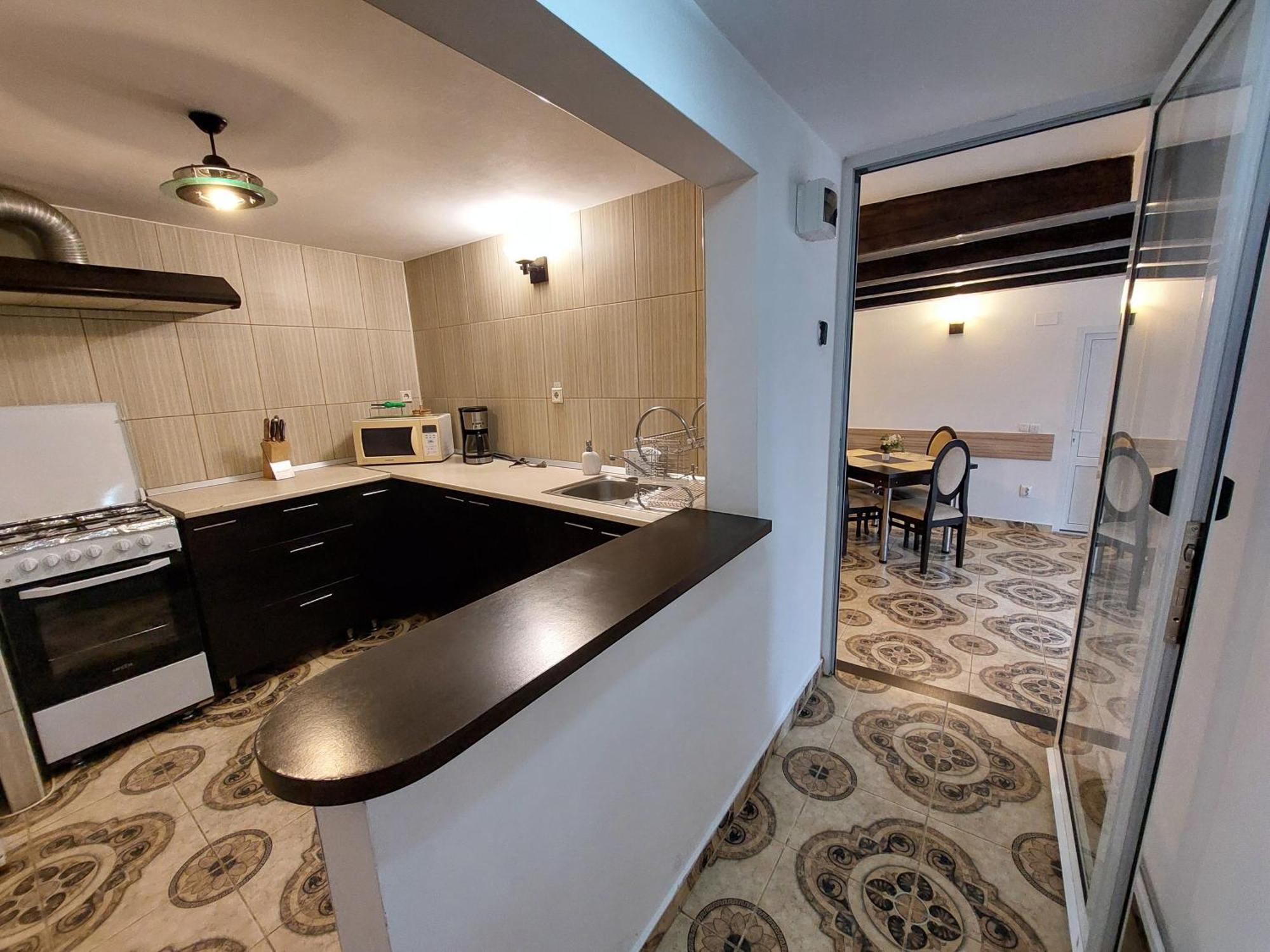 Pension Casablanca Hotell Câmpina Exteriör bild